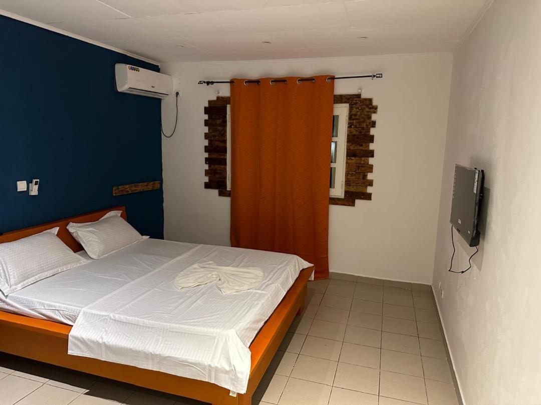 Iris Room Libreville Eksteriør bilde