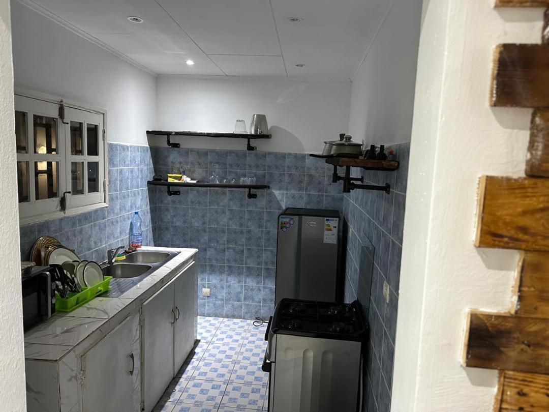 Iris Room Libreville Eksteriør bilde